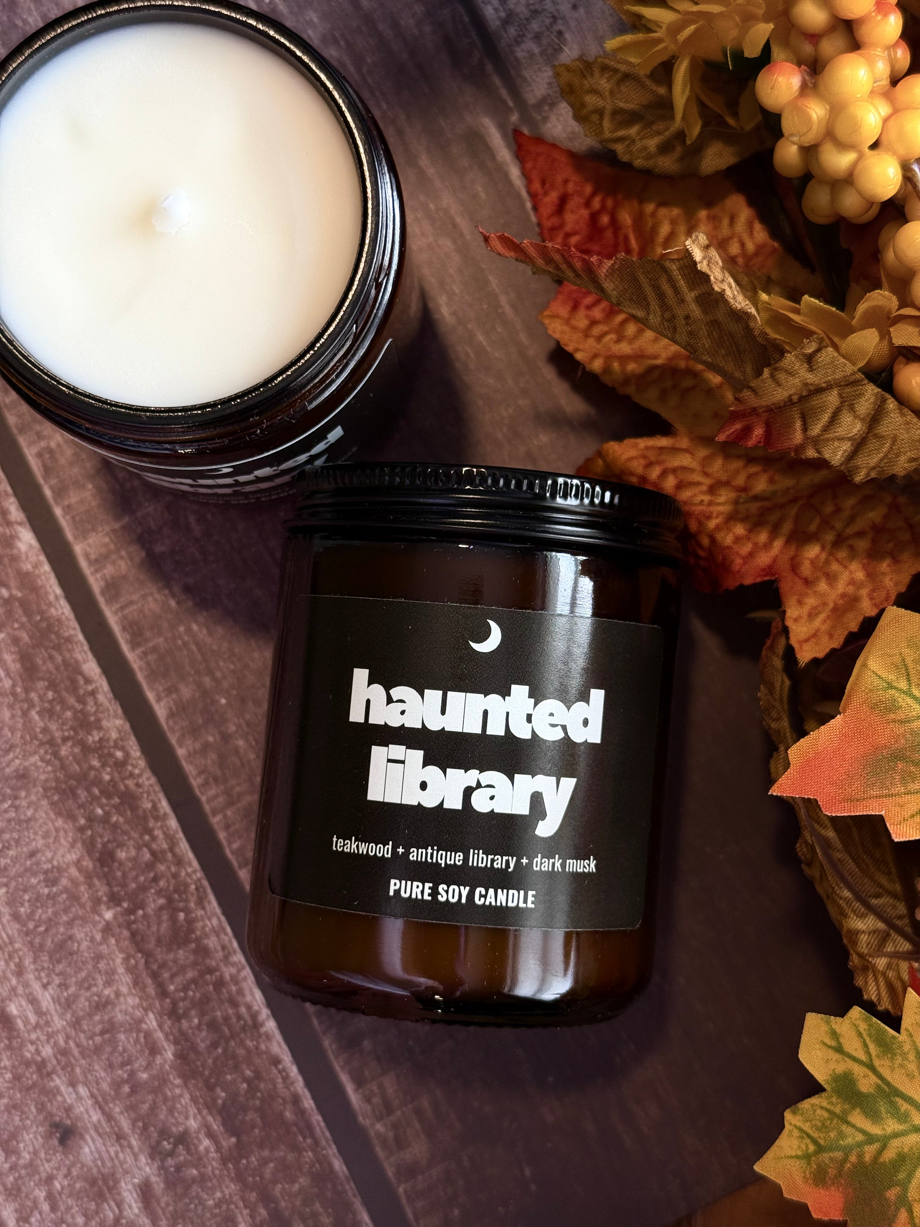 Haunted Library (Antique Library) 8 Ounce